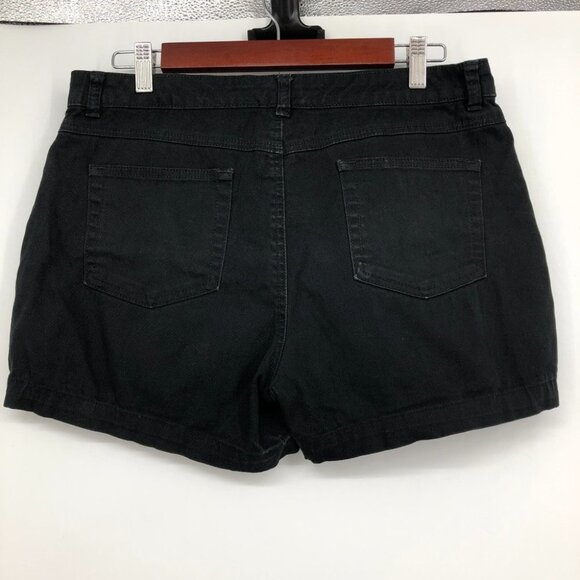 Charter Club black stretchy  shorts 5 pocket size 8 - Picture 14 of 15